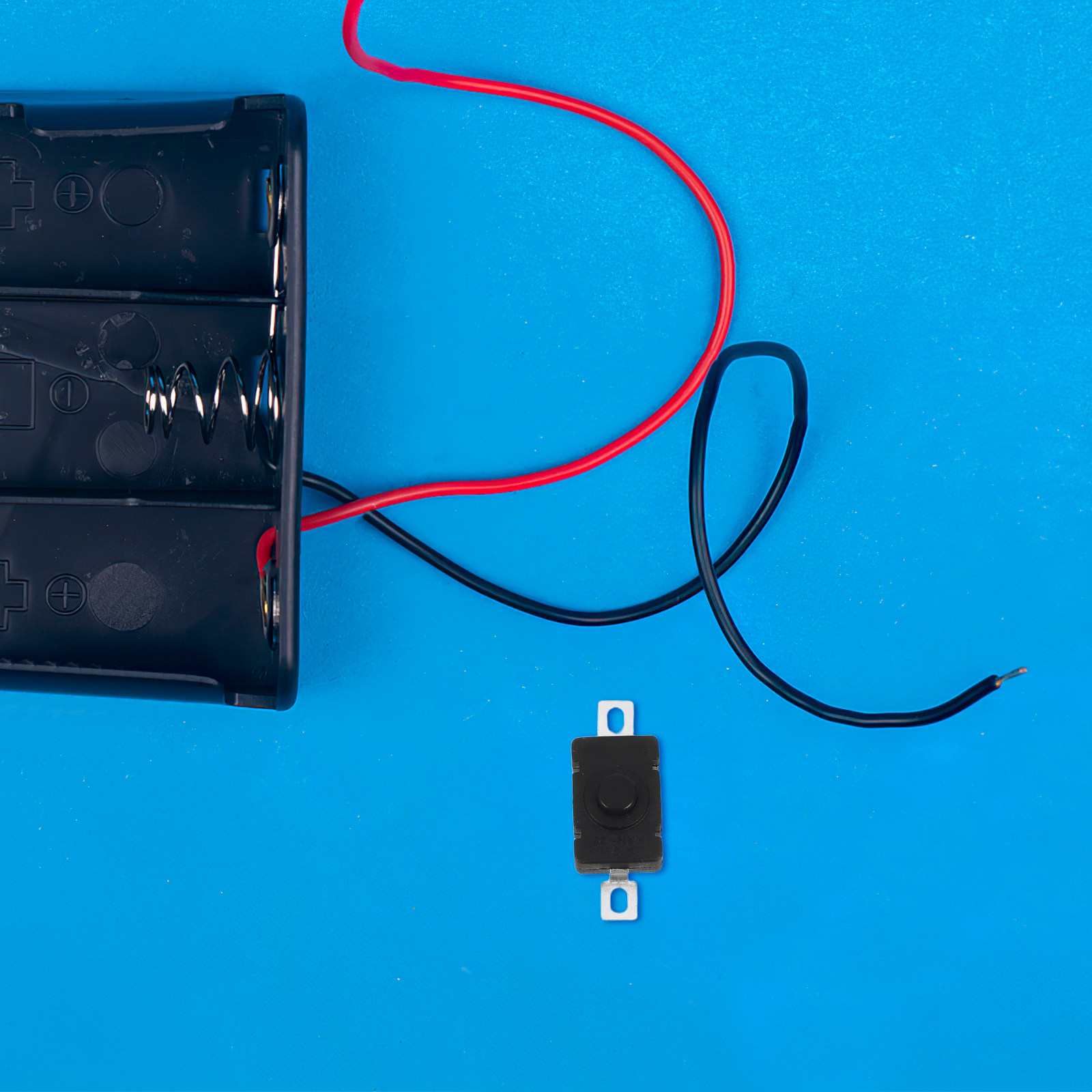 สวิตช์กล่องแบตเตอรี่แบบกดล็อคต - Diy Electronics Box บทวิจารณ์และราคา
